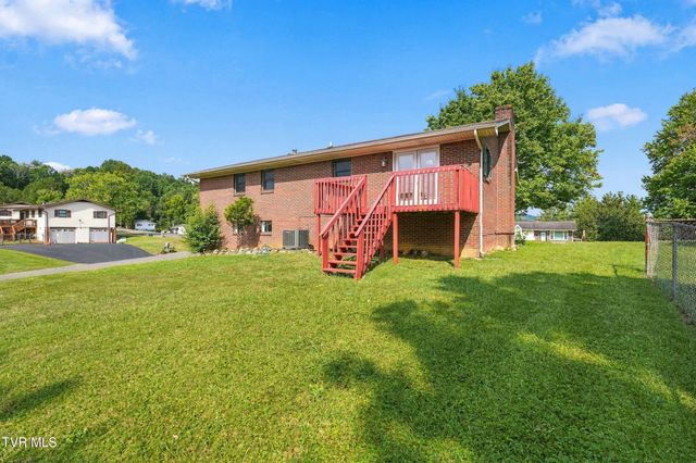 225 Ashley Drive, Bristol, VA 24201