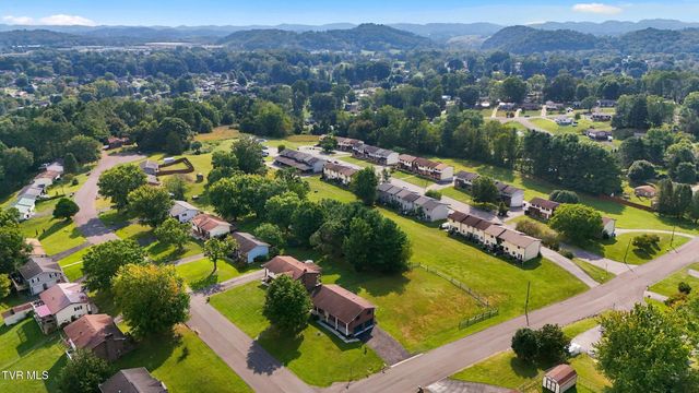 225 Ashley Drive, Bristol, VA 24201