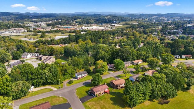 225 Ashley Drive, Bristol, VA 24201