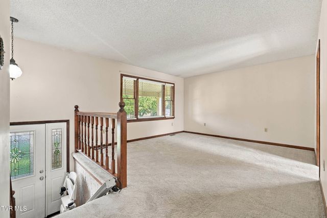 225 Ashley Drive, Bristol, VA 24201