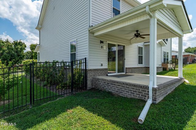 102 Mountain View Circle, Piney Flats, TN 37686