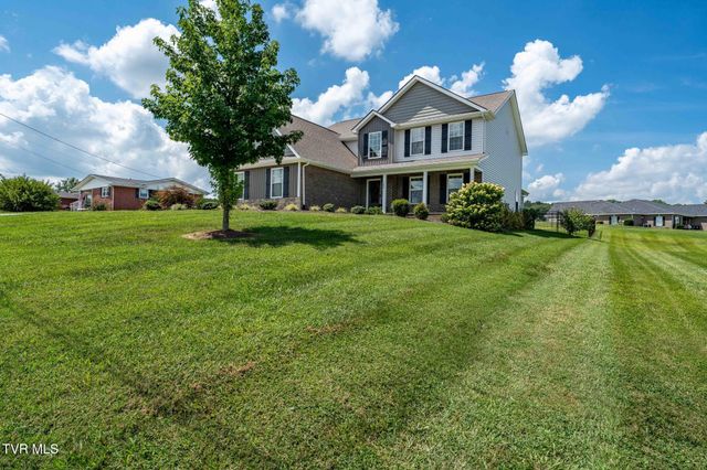 102 Mountain View Circle, Piney Flats, TN 37686