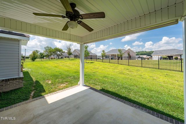 102 Mountain View Circle, Piney Flats, TN 37686