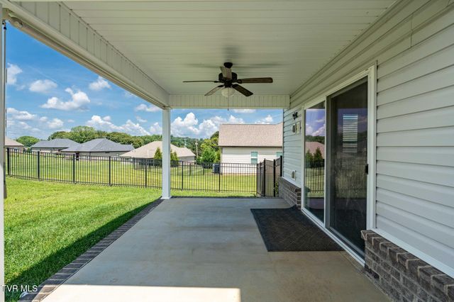 102 Mountain View Circle, Piney Flats, TN 37686