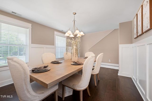 102 Mountain View Circle, Piney Flats, TN 37686