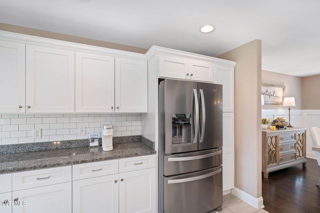 102 Mountain View Circle, Piney Flats, TN 37686