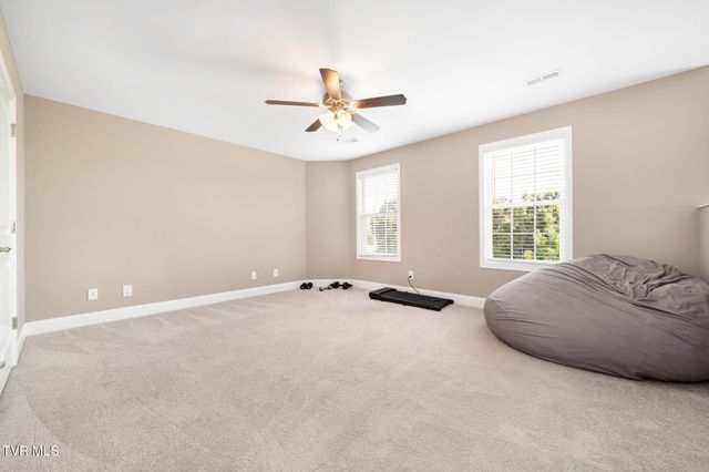 102 Mountain View Circle, Piney Flats, TN 37686