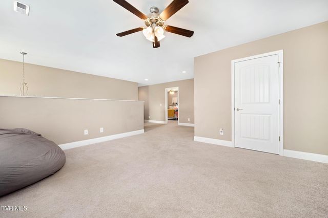 102 Mountain View Circle, Piney Flats, TN 37686