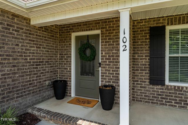 102 Mountain View Circle, Piney Flats, TN 37686