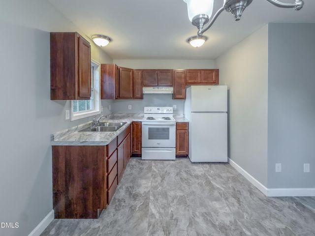 717 Roosevelt Street, Mebane, NC 27302