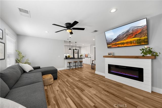 7571 El Caney, Buena Park, CA 90620