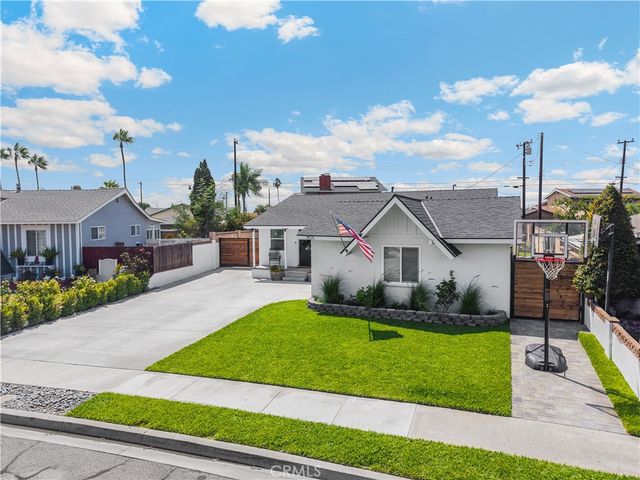 7571 El Caney, Buena Park, CA 90620