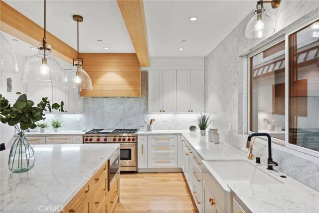 20462 Santa Ana Ave H, Newport Beach, CA 92660
