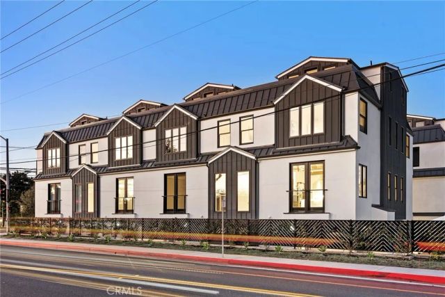 20462 Santa Ana Ave H, Newport Beach, CA 92660