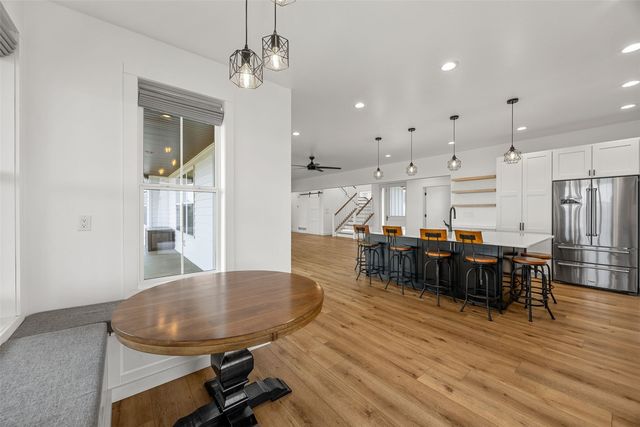 1114 Towne Centre Court, Urbana, IA 52345