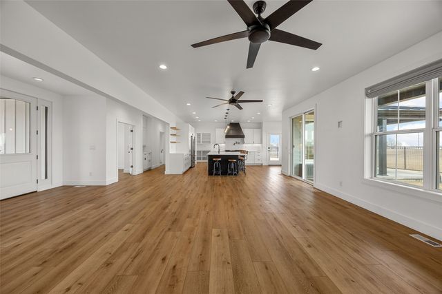 1114 Towne Centre Court, Urbana, IA 52345