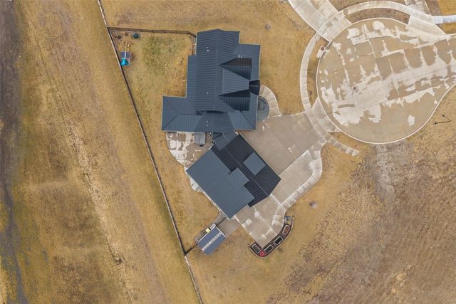 1114 Towne Centre Court, Urbana, IA 52345