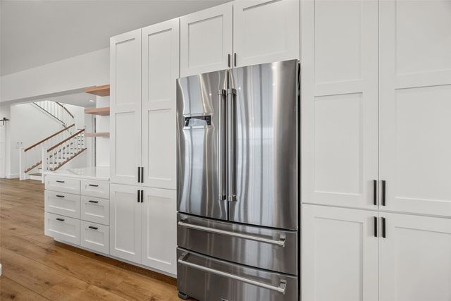 1114 Towne Centre Court, Urbana, IA 52345