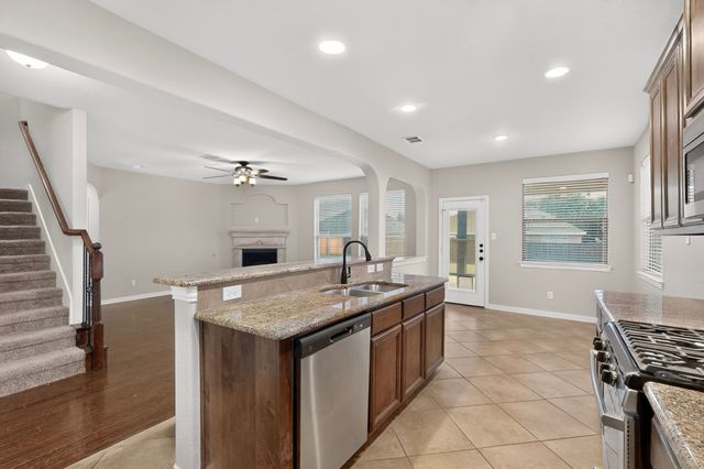 111 Thoroughbred Street, Waxahachie, TX 75165
