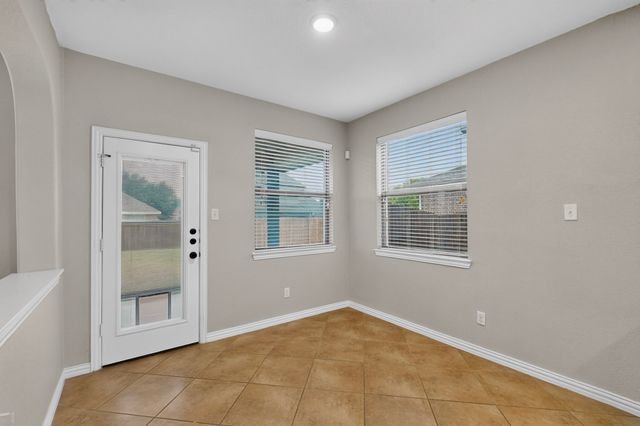 111 Thoroughbred Street, Waxahachie, TX 75165
