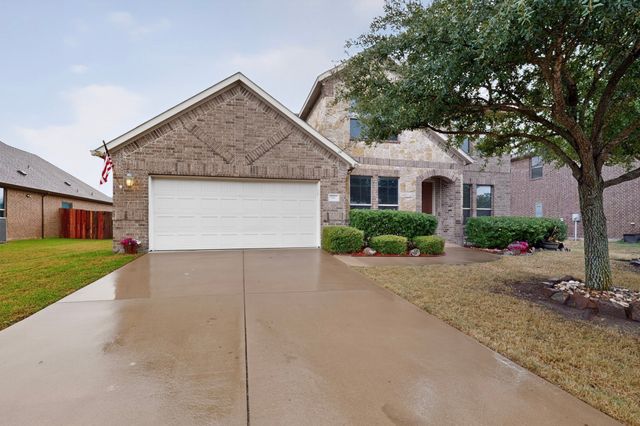 111 Thoroughbred Street, Waxahachie, TX 75165