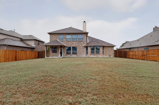 111 Thoroughbred Street, Waxahachie, TX 75165