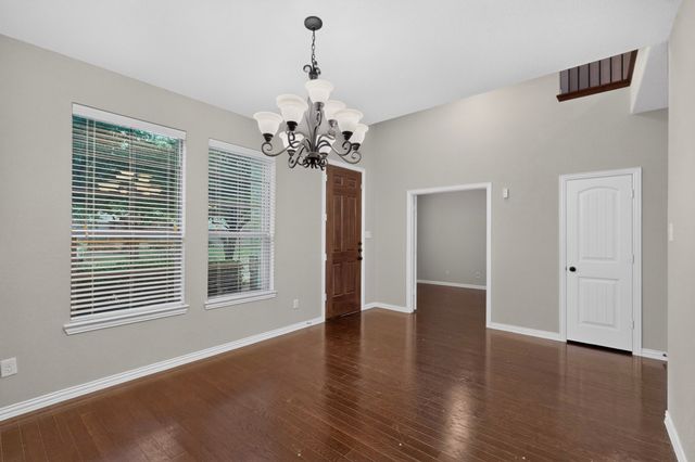 111 Thoroughbred Street, Waxahachie, TX 75165