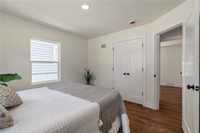 6111 W 58th Street, Mission, KS 66202