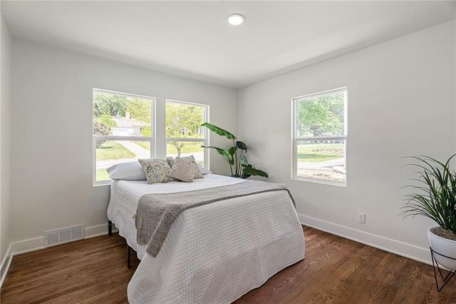 6111 W 58th Street, Mission, KS 66202