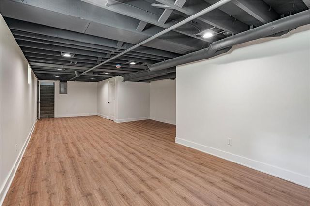 6111 W 58th Street, Mission, KS 66202