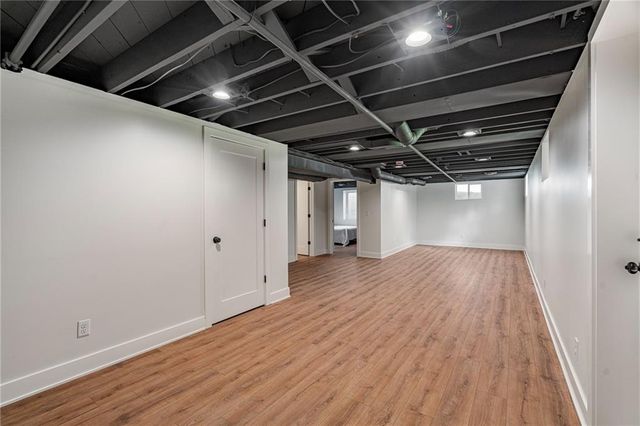6111 W 58th Street, Mission, KS 66202