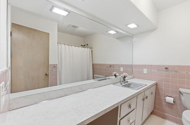 236 Greenbriar Road, Lexington, KY 40503