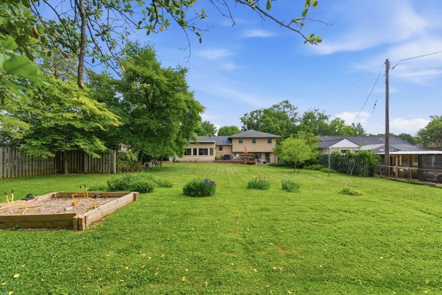 236 Greenbriar Road, Lexington, KY 40503