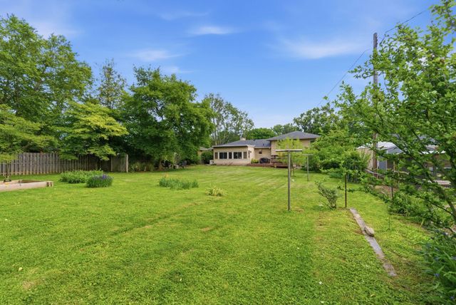 236 Greenbriar Road, Lexington, KY 40503
