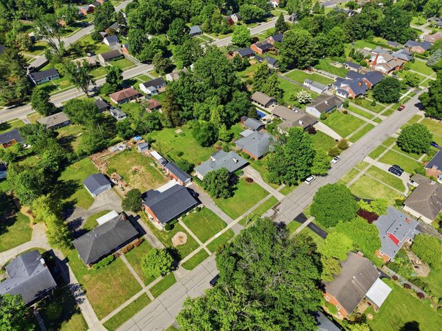 236 Greenbriar Road, Lexington, KY 40503