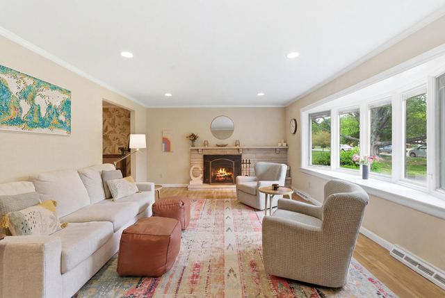 236 Greenbriar Road, Lexington, KY 40503