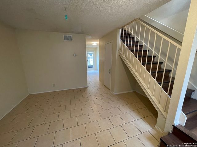 10649 Starcrest, San Antonio, TX 78217