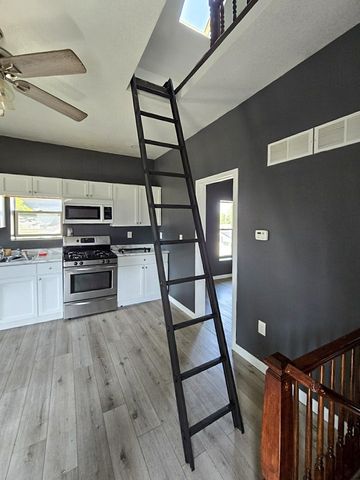 2413 SE 8th Street, Des Moines, IA 50315