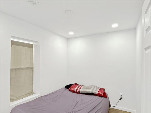 2413 SE 8th Street, Des Moines, IA 50315