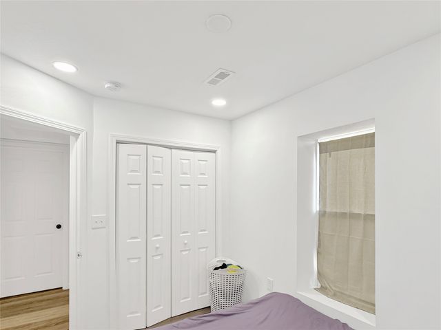 2413 SE 8th Street, Des Moines, IA 50315