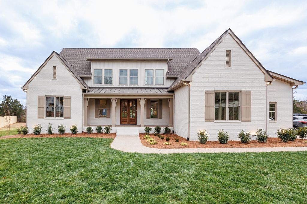 2460 Horn Springs, Lebanon, TN 37087