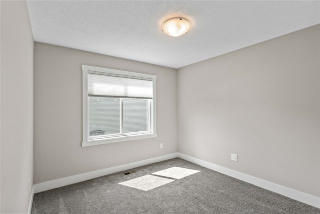 6646 NE 9th Court, Des Moines, IA 50313