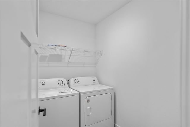 6646 NE 9th Court, Des Moines, IA 50313