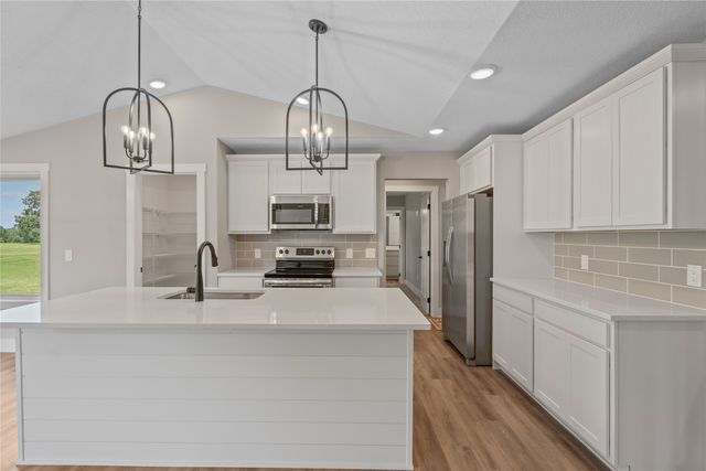 6646 NE 9th Court, Des Moines, IA 50313