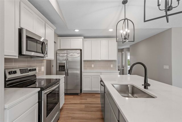 6646 NE 9th Court, Des Moines, IA 50313