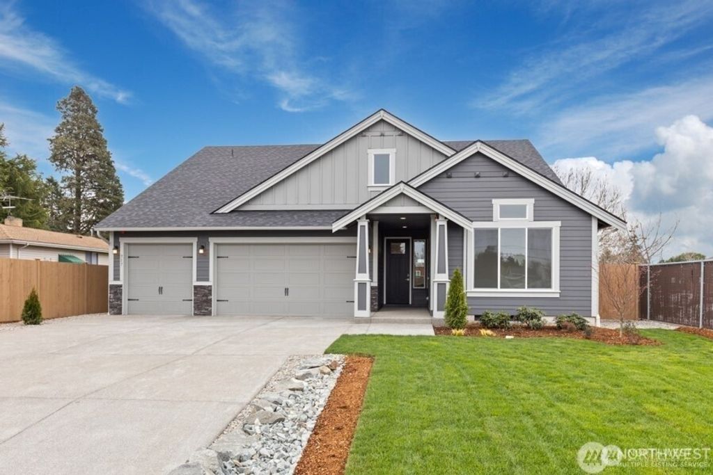 16632 8th Avenue Ct E #04, Spanaway, WA 98387
