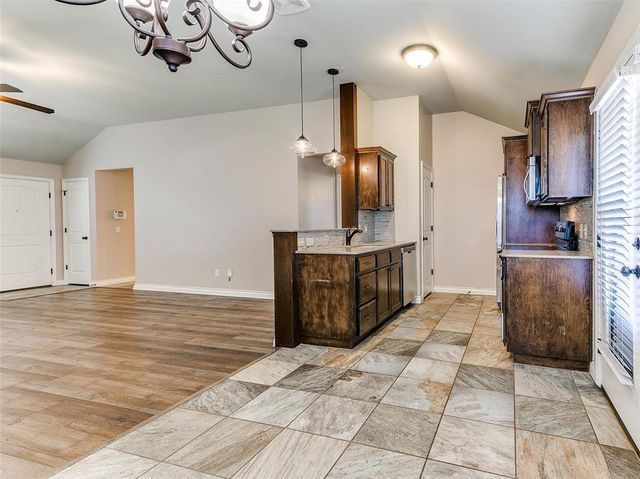 2713 NW 189th Street, Edmond, OK 73012