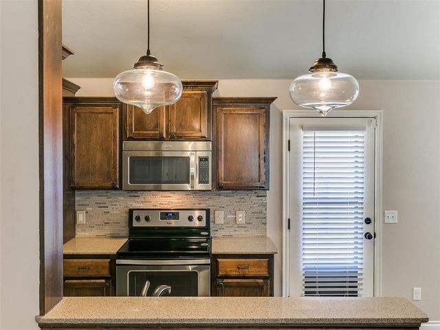 2713 NW 189th Street, Edmond, OK 73012