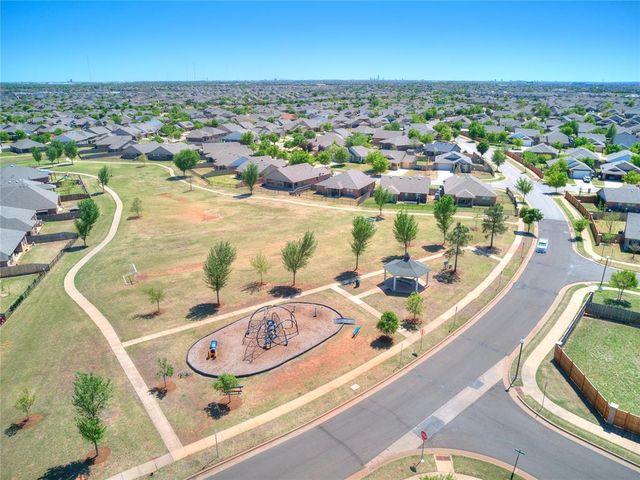 2713 NW 189th Street, Edmond, OK 73012