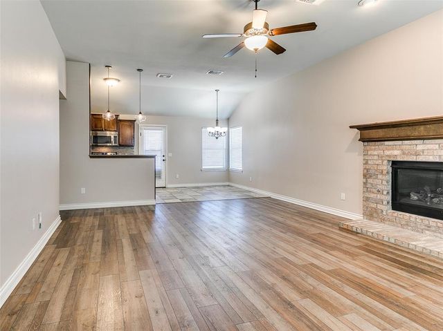 2713 NW 189th Street, Edmond, OK 73012